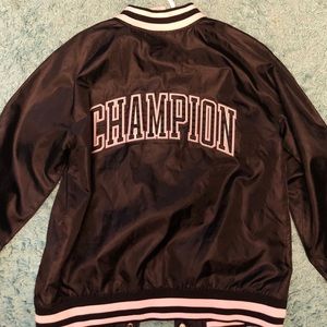 CHAMPION LIGHTWEIGHT BOMBER JACKET!